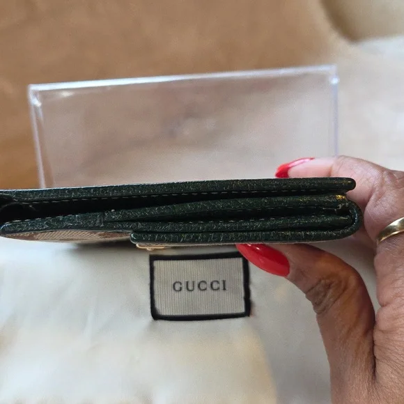 Gucci Beige and Brown GG Monogram Wallet - Picture 6 of 6